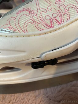 Dívčí zimní brusle - 3