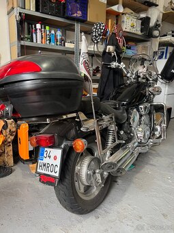 Honda VF750 Magna - 3