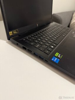 Herní notebook + klávesnice a myš - 3