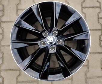 Alu kola originál Škoda Fabia III, Rapid 5x100 R17 Savio - 3