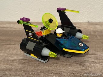 Lego Space 6772 Alpha Team Cruiser - 3