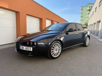 Alfa Romeo 159 ti - 3