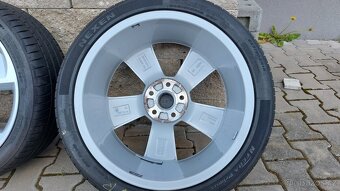 Alu kola 5x112 r18 škoda octavia zimní pneu - 3