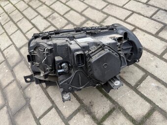 Přední pravý světlomet xenon bmw x3 e83 - 3