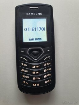 tlačítkový Samsung GT-E1170i - 3