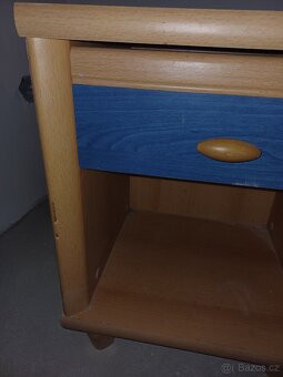 Stůl + noční stolek - 3