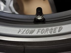 kovaná alu OXIGIN Oxflow 9 a 10,5x21" 5x112 s pneu - 3