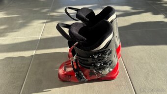 PRODÁM DĚTSKÉ LYŽÁKY ATOMIC 21/21,5 257mm - 3