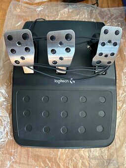 Logitech G29 Driving Force - 3