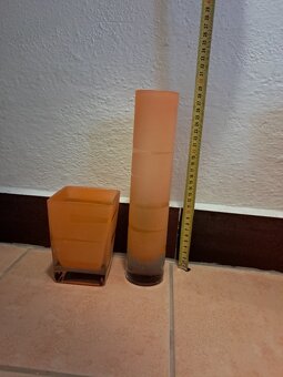 dvě skleněné vázy - 3