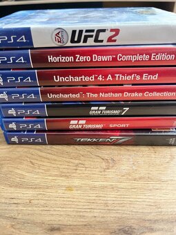 PS4 slim 500gb + 7 her 1 ovladač - 3