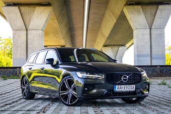 Volvo V60 B4 MildHybrid Momentum Pro AT8 - 3
