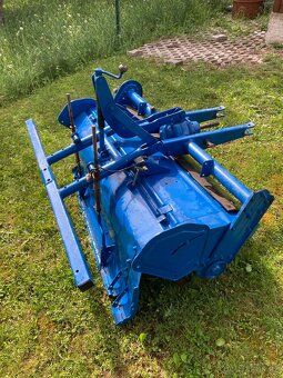 Malotraktor ISEKI 157 4x4 s Kultivatorem - 3