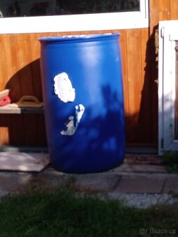 Plastové sudy 200L - 3