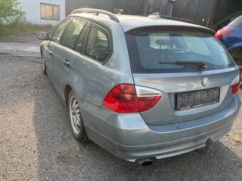 BMW 320 D E91 - 3
