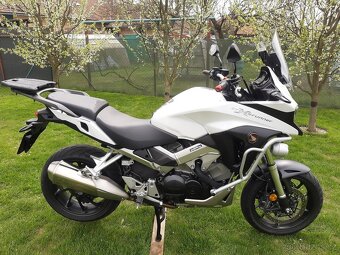 Honda VFR 800X Crossrunner - 3