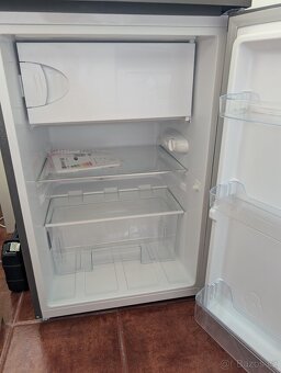 Malá lednice Siguro 107 l s mrazákem - záruka do 7.11.2026 - 3