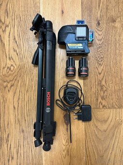 Křížový laser BOSCH GLL 3-80 C + BT 150 - 3
