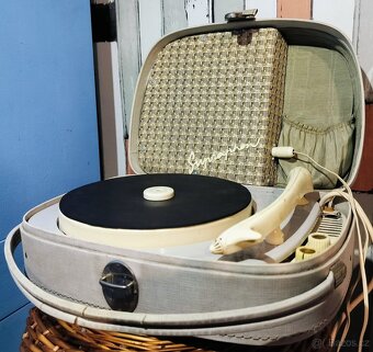 Gramofon v kufříku Supraphon GE080 - 3