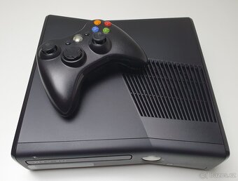 Xbox 360 Slim 250GB - 3