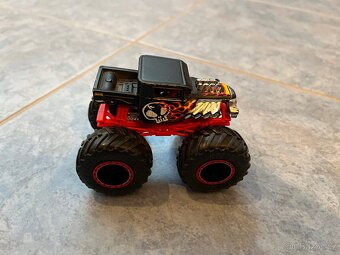 3x Monster truck Hotwheels - 3