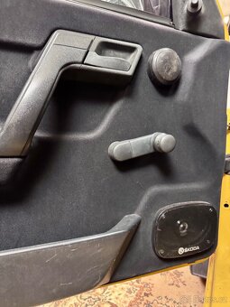 Škoda Favorit Solitaire - tapecíry s repro - 3