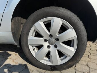 Volkswagen Passat B7 Variant - 3