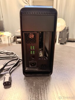 Razer Core eGPU Thunderbolt 3 (RC21-0094) - 3