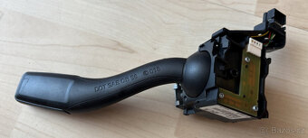 Audi A3, TT přepínač páčka levá 8P0953513A - 3