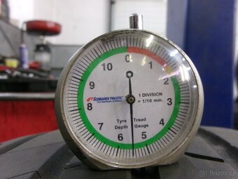 225/60 R18 BRIDGESTONE (5,5mm) č.15405/D2 - 3