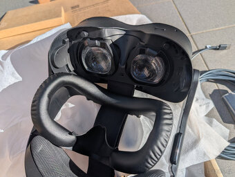 3D VR brýle HTC Vive Focus Vision + Streaming kit - 3