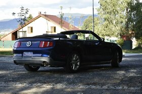 Mustang 3,7 V6 cabrio,servisní historie - 3