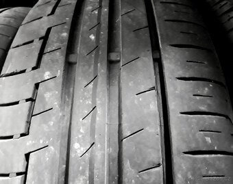 Sada nebo 2ks letních pneu 205/55 R16: - 3
