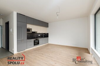Pronájem, byty/1+kk, 35 m2, Kartónová 2844/10, Východní Před - 3