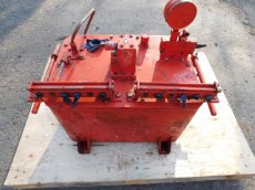 nádrž hydraulicka - 3