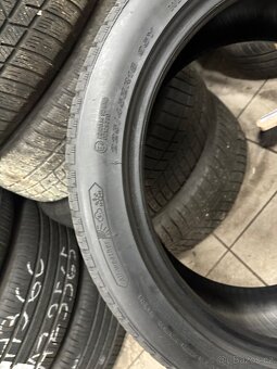 Pneu 225/45R18 95y - 3