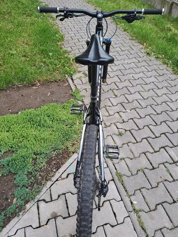 Giant Trance 27,5“ M, zdvihy 170/150, čtyřpístky, 1x11 - 3