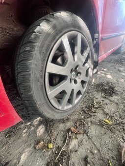 Prodám kola R16 z Fabie 1 RS 5x100 – lakovaná do tmavě šedé - 3