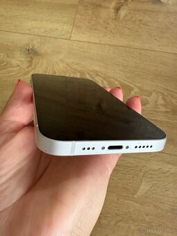 Apple iPhone 12, white, 64 GB - 3