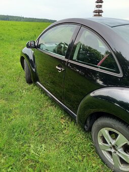 Volkswagen New Beetle - 3
