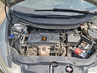 Honda Civic 1,8 benzin - 3