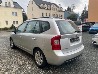 Kia Carens 2.0 benzín nová stk - 3
