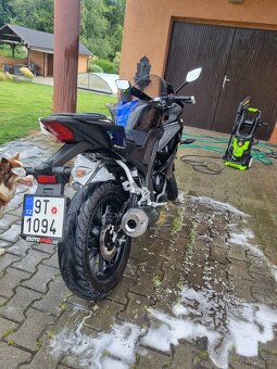 Yamaha yzf R125 - 3