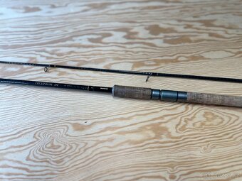 PŘÍVLAČOVÝ PRUT SHIMANO TECHNIUM DF AX 270 H 20 - 50 G - 3