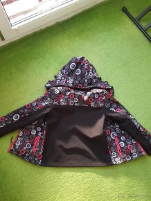 Dívčí softshellová bunda, černo-růžová, vel. 134 za 199 Kč - 3