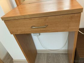 Kosmetický stoleček vč. stoličky - 3