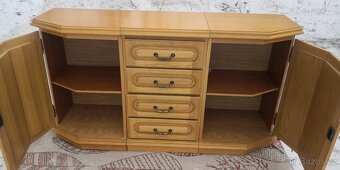 Masivní světlá komoda - 3