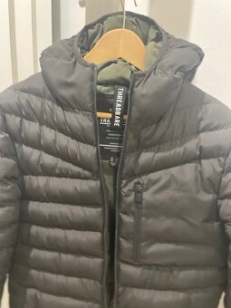 Značková prošívaná bunda s kapucí - 3