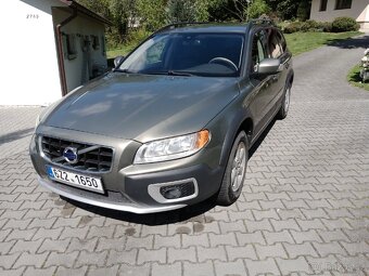 VOLVO XC70 2,4D5 AWD 136kw automat - 3