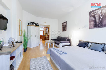 Prodej bytu 1+1, 45 m², Karlovy Vary, ul. Kolmá - 3